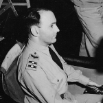Nero Moura no simulador de voo.
Foto: Museu Aeroespacial.